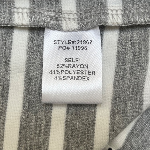 Skies are Blue Knit Blazer Women's Size Small 3/4 Sleeve - Picture 3 of 5